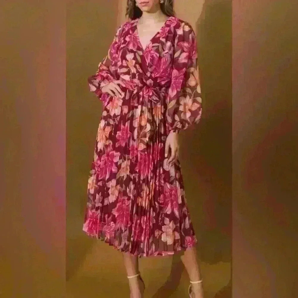 Flying Tomato SUCH A BETTY FLORAL WOVEN MIDI DRESS SizeMedium Long Sleeve Women